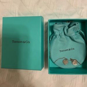 Tiffany’s necklace